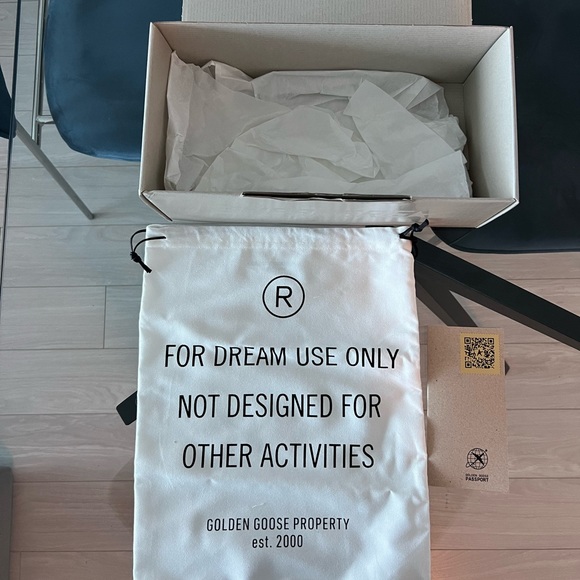 Authentic Mens Size 41 Golden Goose Color White/Royal & Blue/Sand - Picture 12 of 13